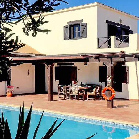 Flora Villa
