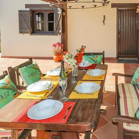 Villa Flora Lajares