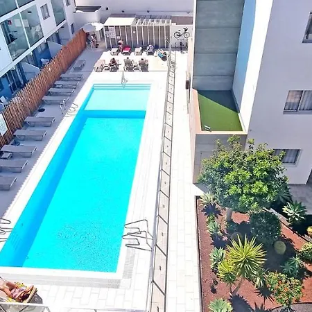 Flora Apartment
